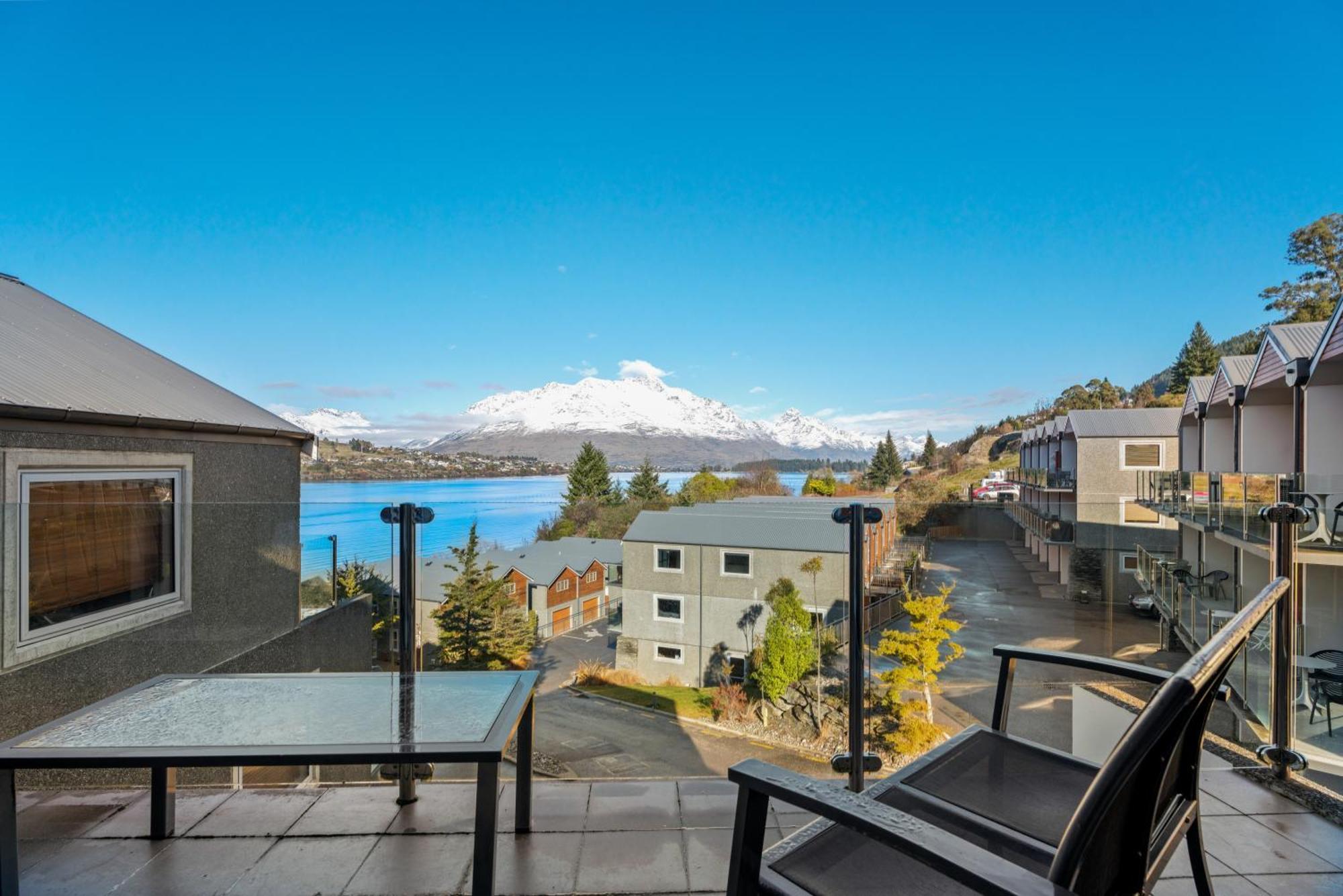 Lakefront Living - 4 Bedrm Apartment Alpine Vilage Queenstown Kültér fotó